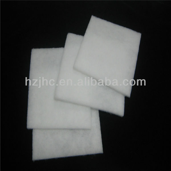 Thermal nonwoven polyester / cotton microfiber quilt filling material